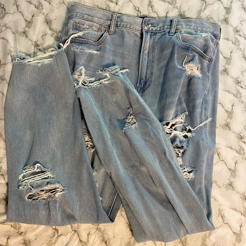 American Eagle Mom Jean